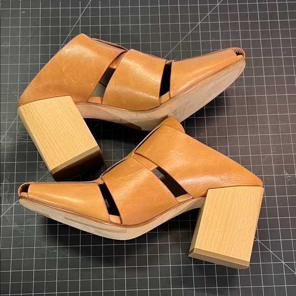 Donald J. Pliner Women's Brown Leather Mules - Picture 4 of 5